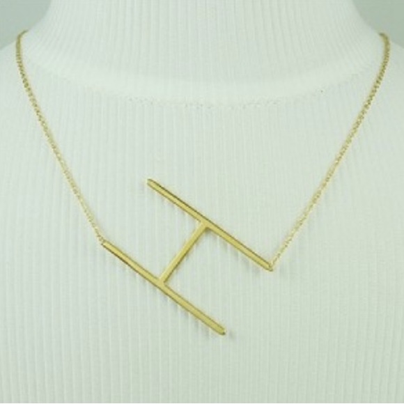 NWT Gold H Initial Dainty Pendant Layering Necklace - Picture 3 of 3